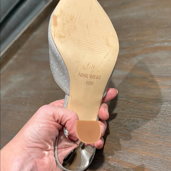 New Nine West Women's Bridal Hott Pointy Toe Dress Mules Size 6.5 - Picture 12 of 13